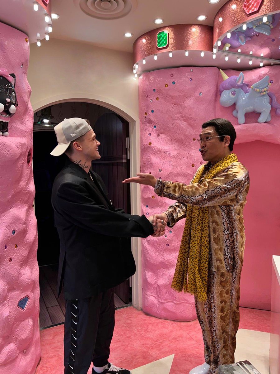 Made some new friends here 🗼 xx