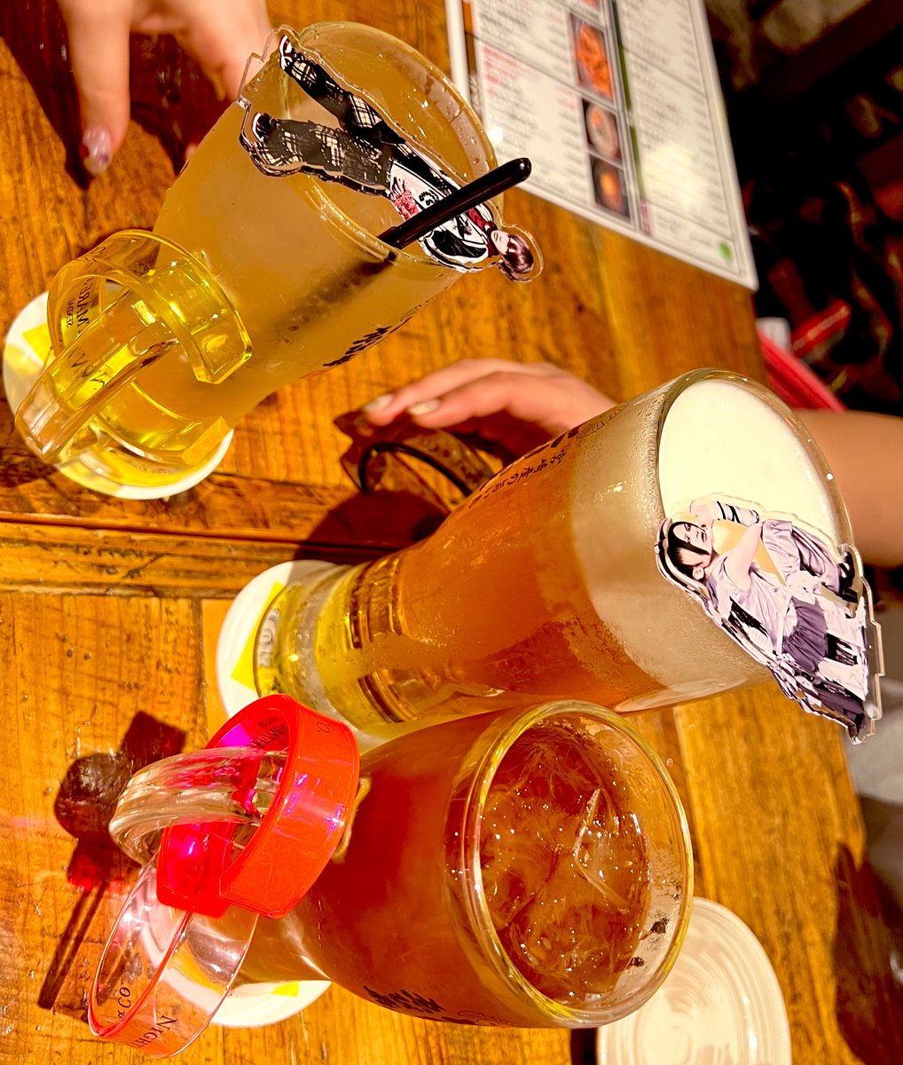 i_hate_mylife69's tweet photo. るかさんのアクスタ持って来なくて怒られた！とりあえず乾杯🍻

#ナイトメア
#UltimateCircus
#ツアー初日
#るかさんのドラムからしか得られない何かがあります
#今日もるかさんは終始愛おしい
#雨でなにも写真撮れんかった https://t.co/AgNAm2HGN5