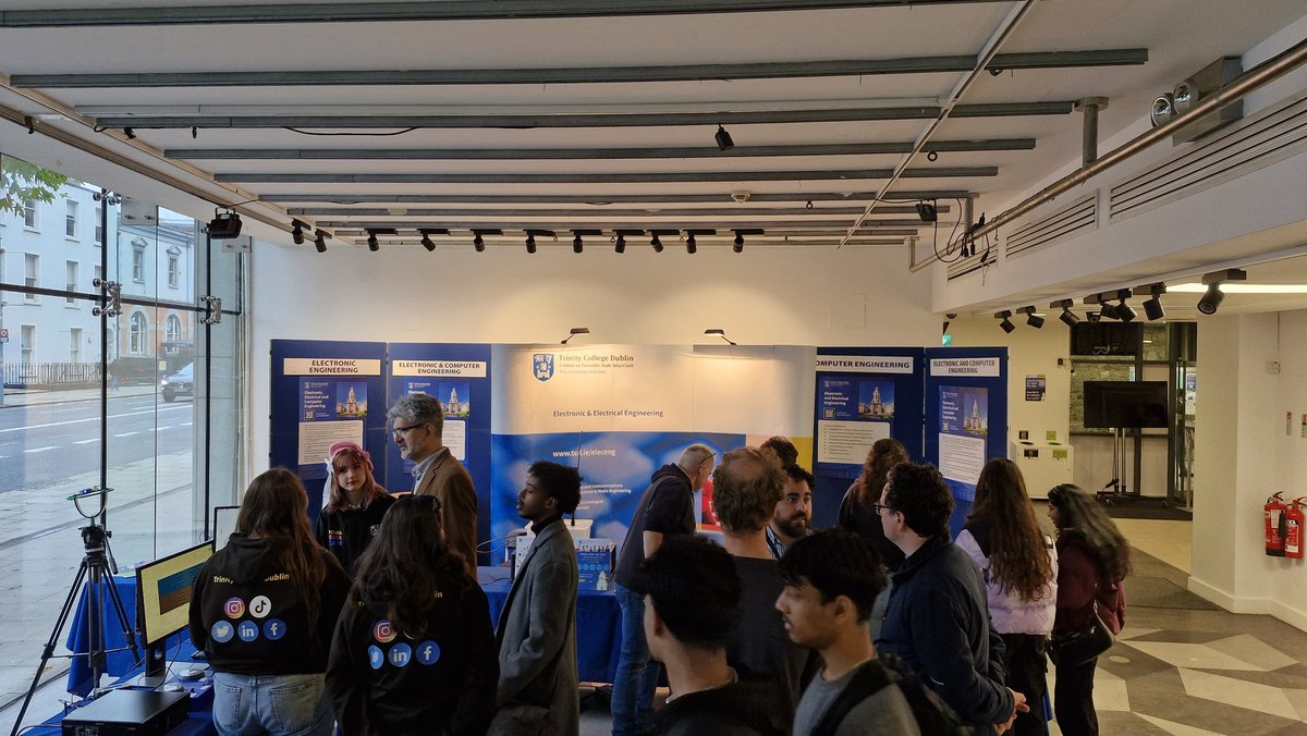 tcdengineering's tweet image. Fantastic engagement and interest from future engineering students at our @tcddublin  School of Engineering stands in the Science Gallery. We are delighted and grateful for all of your questions #TrinityOpenDay