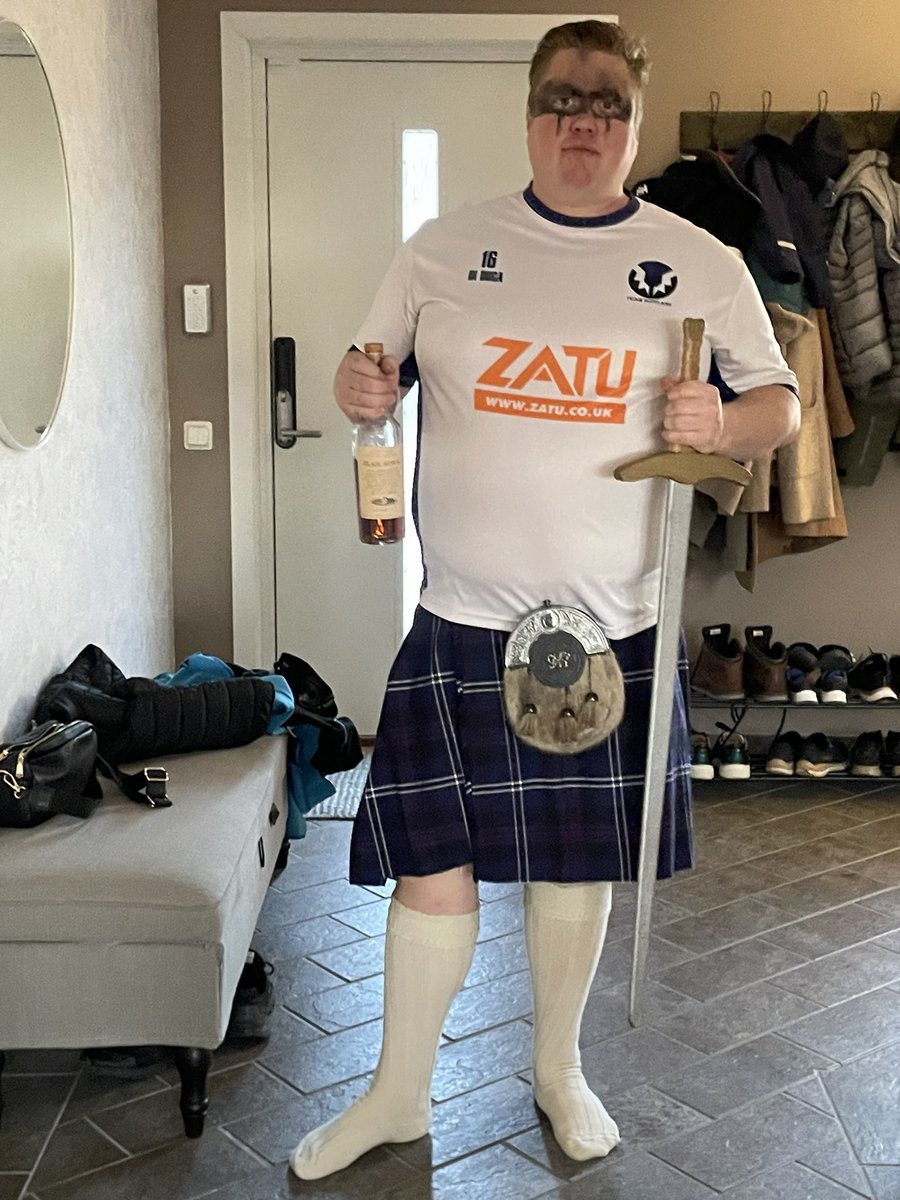 Applying for the Scottish team next year #halloween 

<a href="/Scotland_AoS/">AoS Scotland</a>