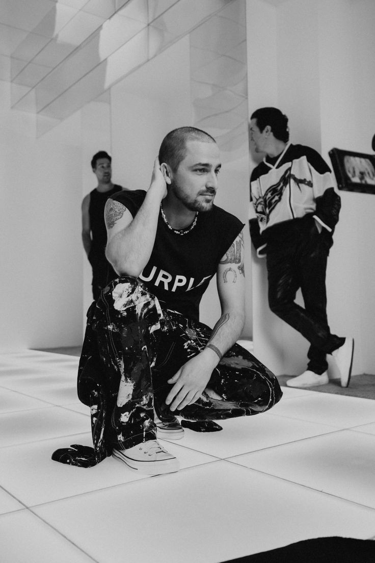 JustEliseDC's tweet photo. A very happy birthday to @HeffronDrive ❤️���️🥳 https://t.co/lt8nFReMpP