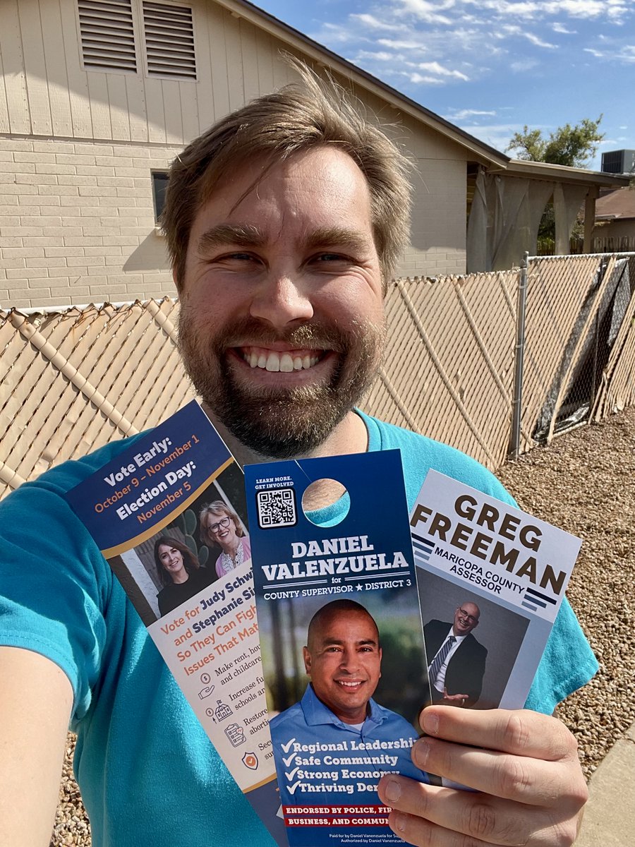 3 days until Election Day! Out walking in the beautiful Arizona sun for <a href="/DanielV_AZ/">Daniel Valenzuela</a>, <a href="/freemanforaz/">Greg Freeman</a>, @SimacekforAZ, @JudyForAZ, <a href="/DrAmishShah/">Amish Shah, MD</a> and <a href="/GregWhitten4AZ/">GregWhitten4AZ</a> with <a href="/AZLD2Dems/">AZLD2Dems</a>. Encouraging everyone to make their voices heard in this important election! 🗳️ #VoteAZ #Vote2024