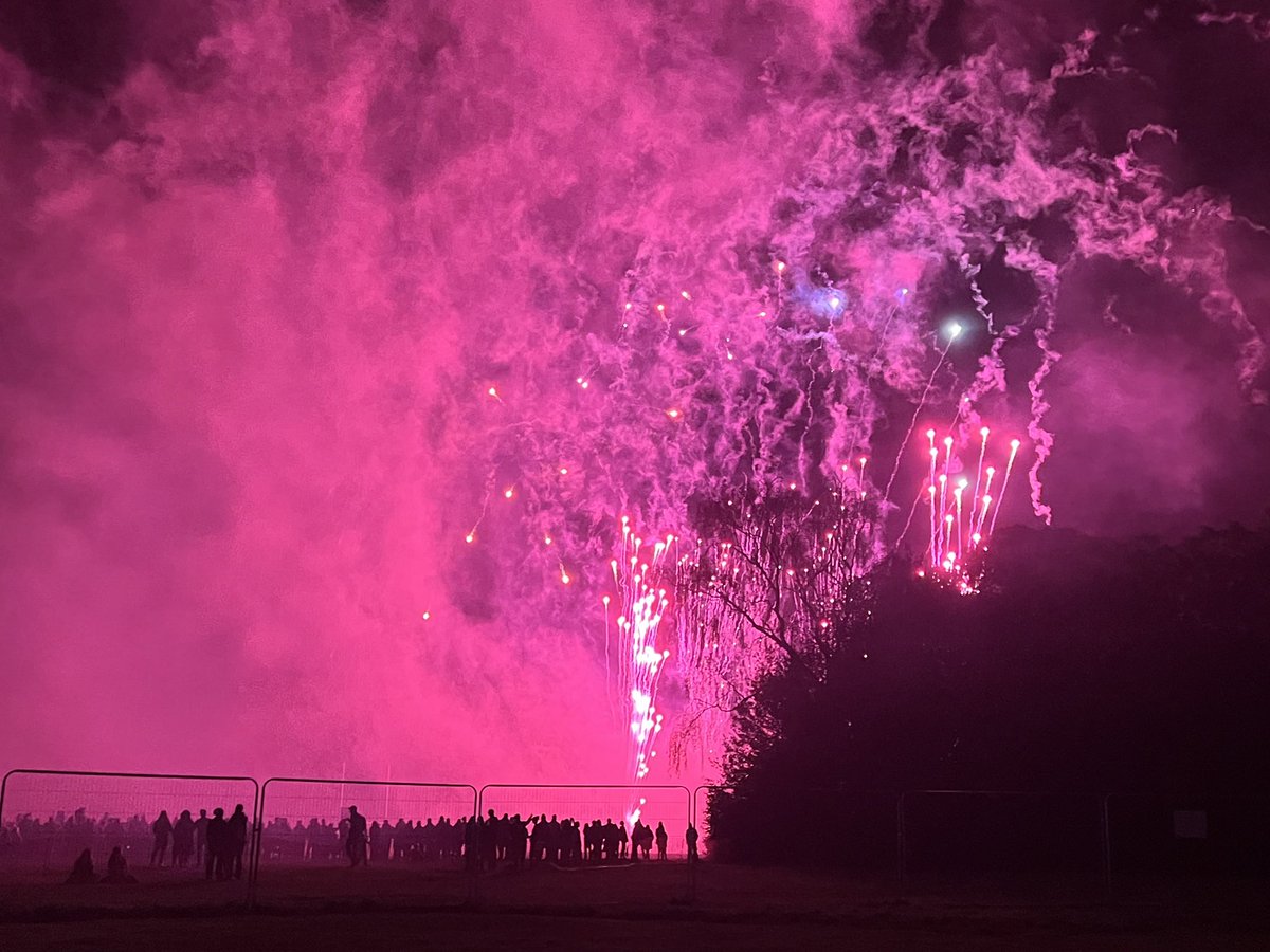 Luke Simmonds MStJ (@luke__simmonds) on Twitter photo Our <a href="/stjohnambulance/">St John Ambulance England</a> volunteers across Surrey are supporting their communities at Firework displays this evening. <a href="/Surrey_SJA/">SJA Surrey District</a> #MySJADay Our <a href="/stjohnambulance/">St John Ambulance England</a> volunteers across Surrey are supporting their communities at Firework displays this evening. <a href="/Surrey_SJA/">SJA Surrey District</a> #MySJADay