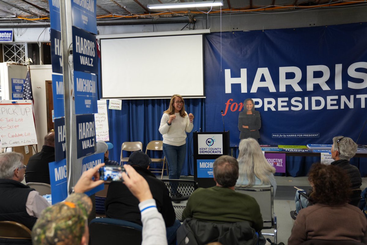 HillaryScholten tweet picture