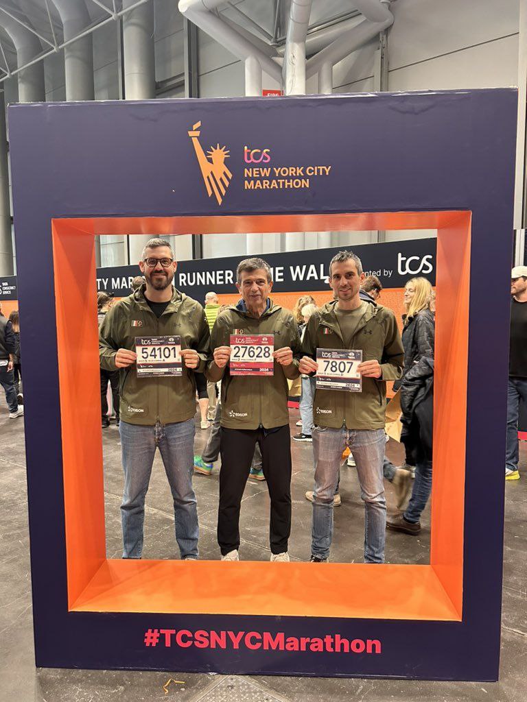 ultimora_pol's tweet photo. Il Montecitorio Running Team, club podistico della Camera dei Deputati, parteciperà anche quest'anno alla maratona di New York con #Lupi e #Benzoni.
@ultimora_pol https://t.co/n8v7M0ve10