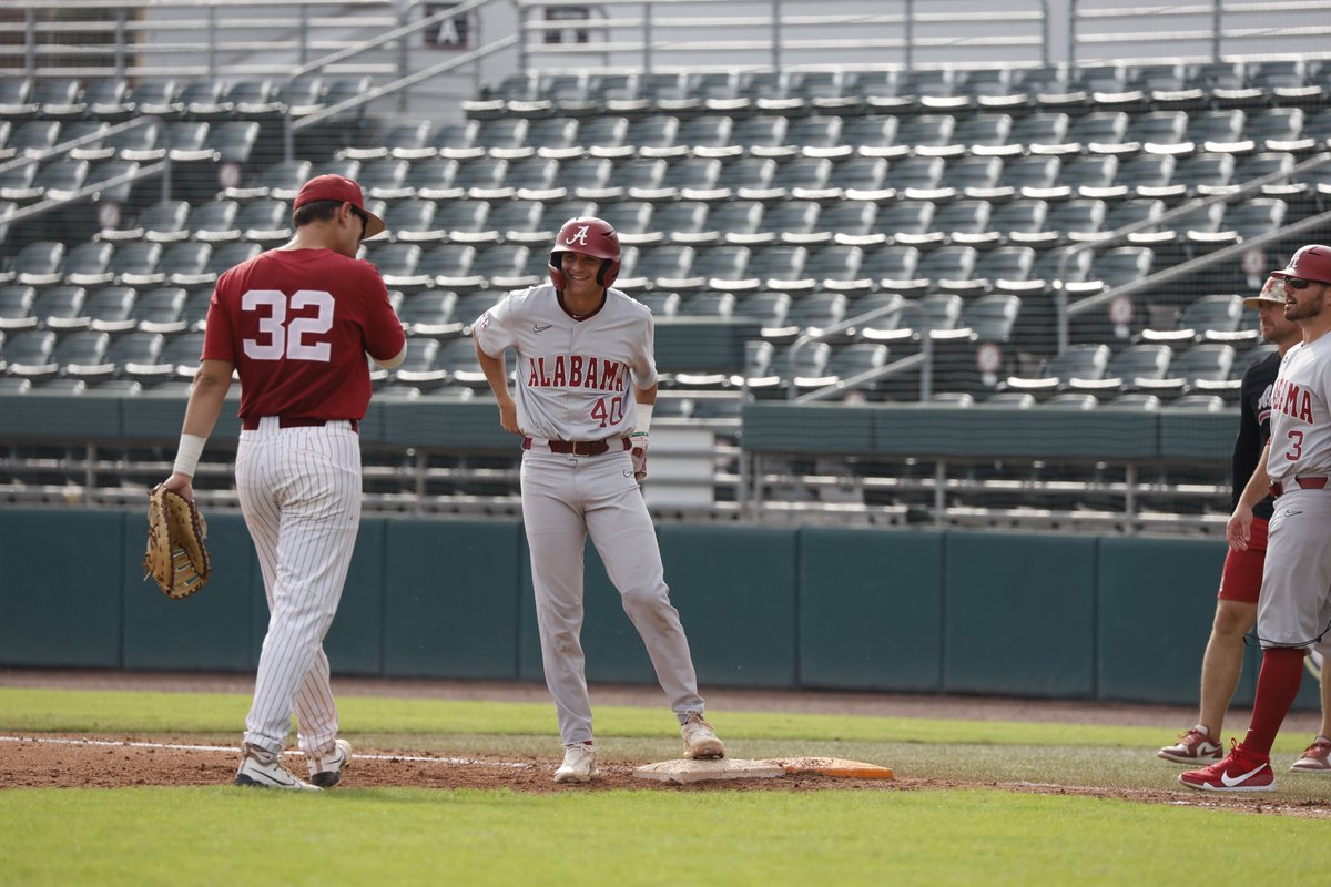 B5| Gray tacks on! Sean Griggs ropes a two-run single into right to extend his dugout's advantage.

3-0, Gray

#RollTide