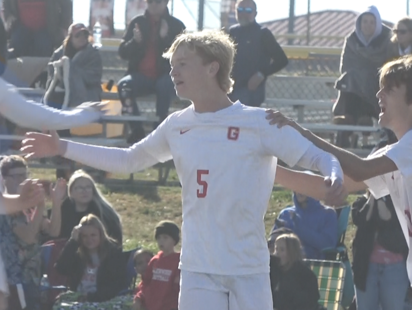 First Half Flurry Sends Glenwood To Elite Eight  channel1450.com/2024/11/02/fir…