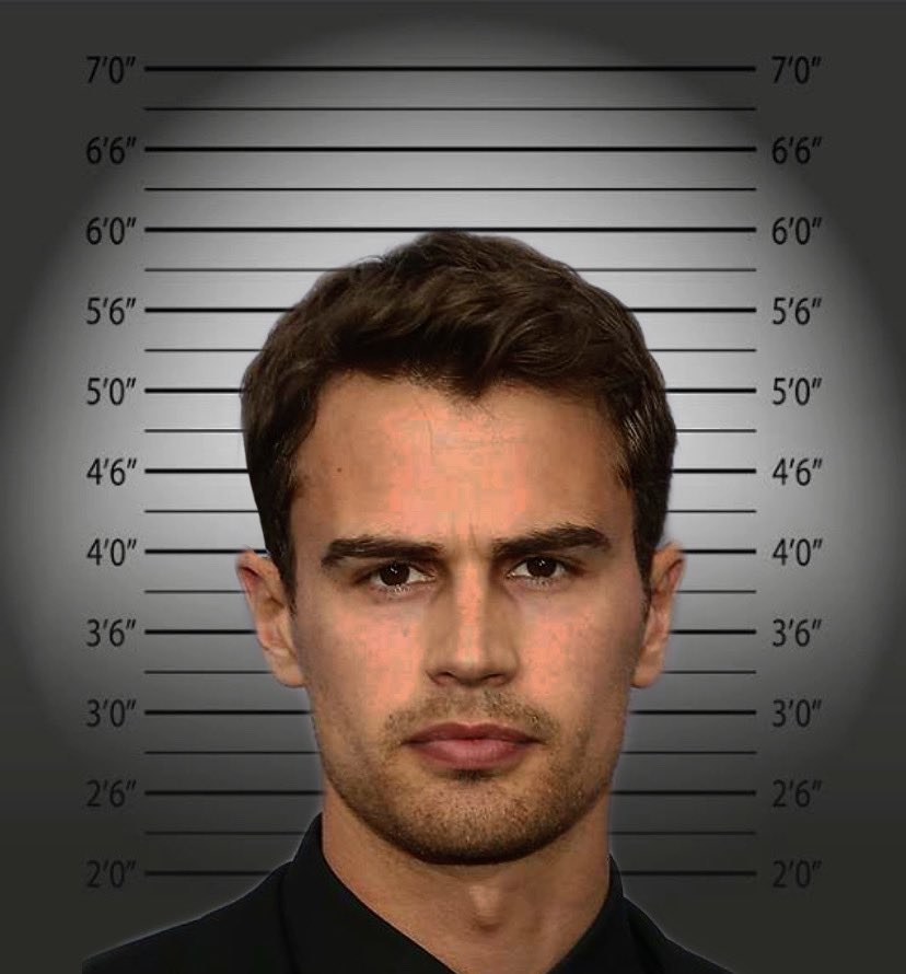 palvrry's tweet photo. lookinho do theo pro halloween https://t.co/lUfUDYOW4I
