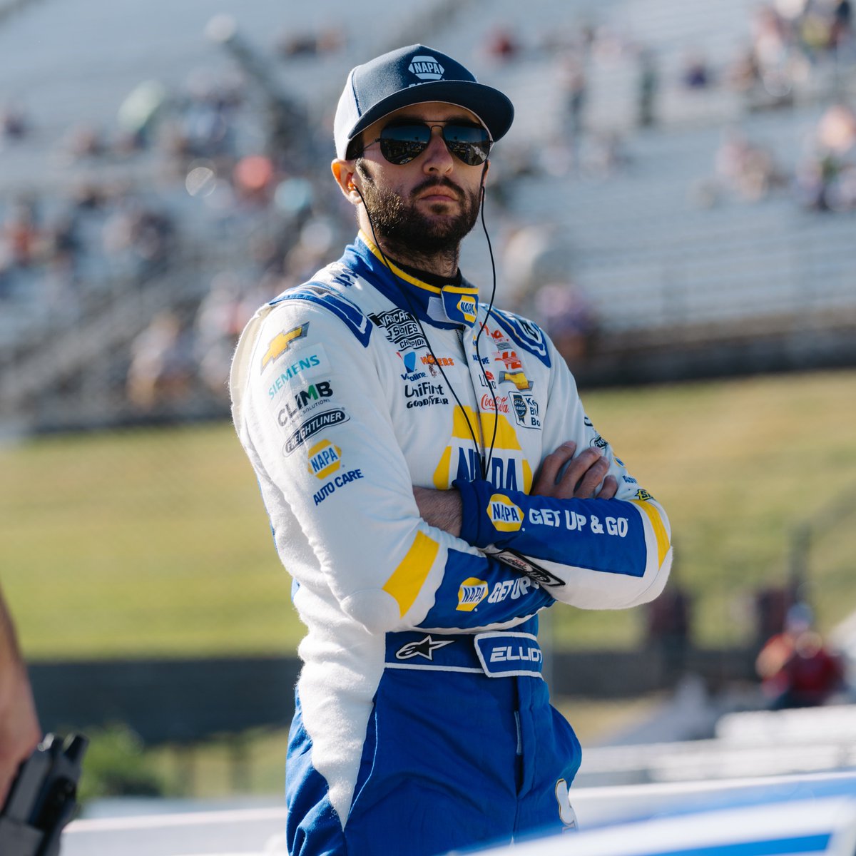chaseelliott's tweet photo. Solid P2 qualifying effort here at Martinsville. Let’s get it done tomorrow 👊🏼 https://t.co/ZkQsqvDQxr
