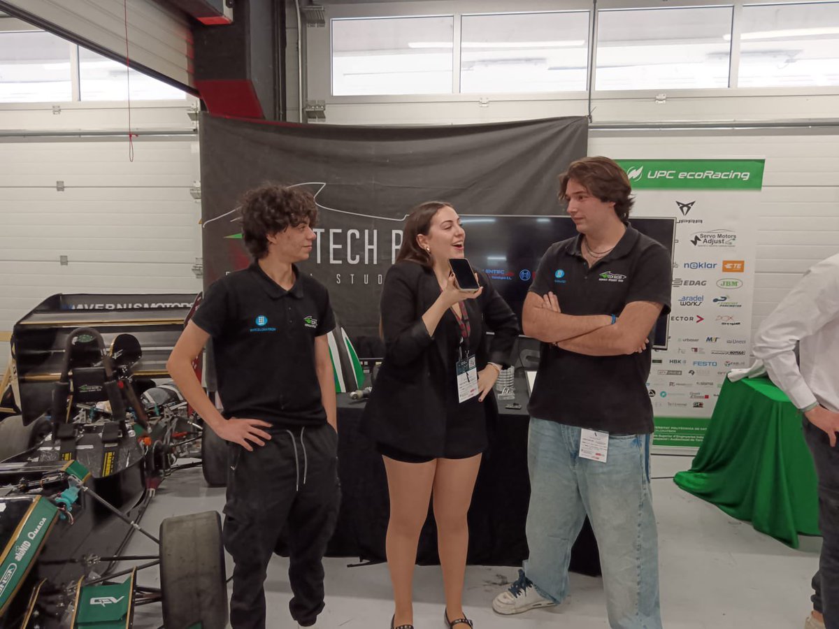 🔹 El 25 d’octubre, estudiants de Publicitat i RRPP de <a href="/univgirona/">Universitat de Girona</a> van participar a l’ Automotive Talent Show al @circuitdebcncat 🎉, una experiència única per aprendre com el sector de l’automoció connecta amb el seu públic i fomenta innovació i networking! 🚗
