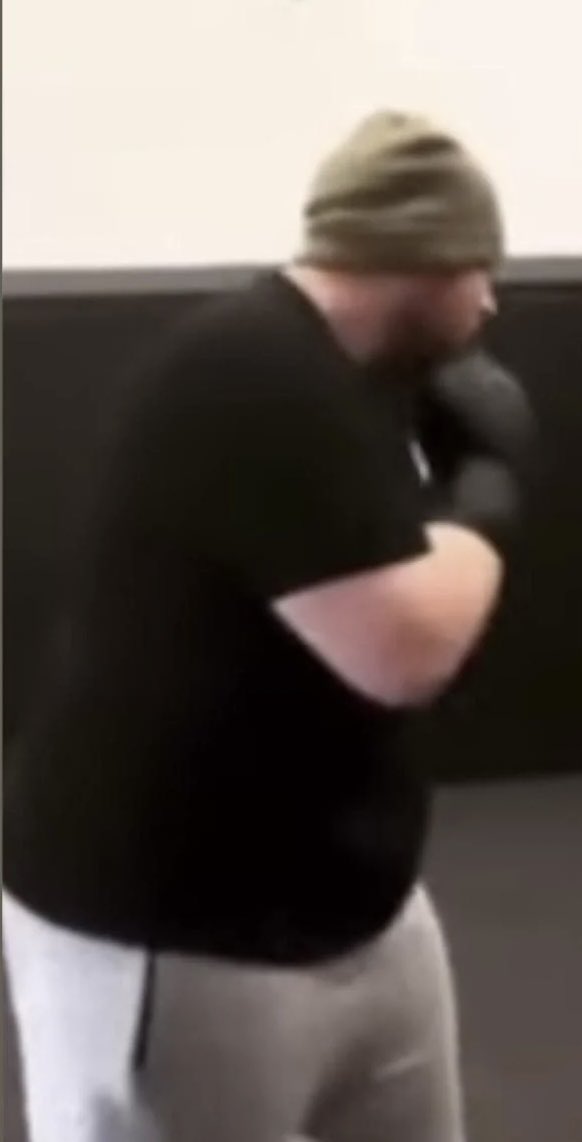 Ibrahman7_'s tweet photo. Honestly bro

I know we all like to joke about MMA Guru’s weight sometimes but Jesus Christ it's starting to get uncomfortable just how morbidly obese he has gotten over the past year

Like he needs to chill out. I'm starting to become genuinely concerned regarding his health https://t.co/JS18LPqHi4