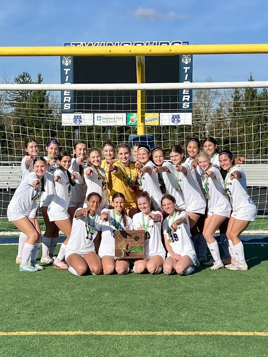 NRAthletics's tweet photo. The Division 2 Region 5 Girls Soccer CHAMPIONS!!
Our NORTH ROYALTON BEARS!!🐻 💜⚽️💛 #finalfour #columbusbound https://t.co/cmYYgYUrtd