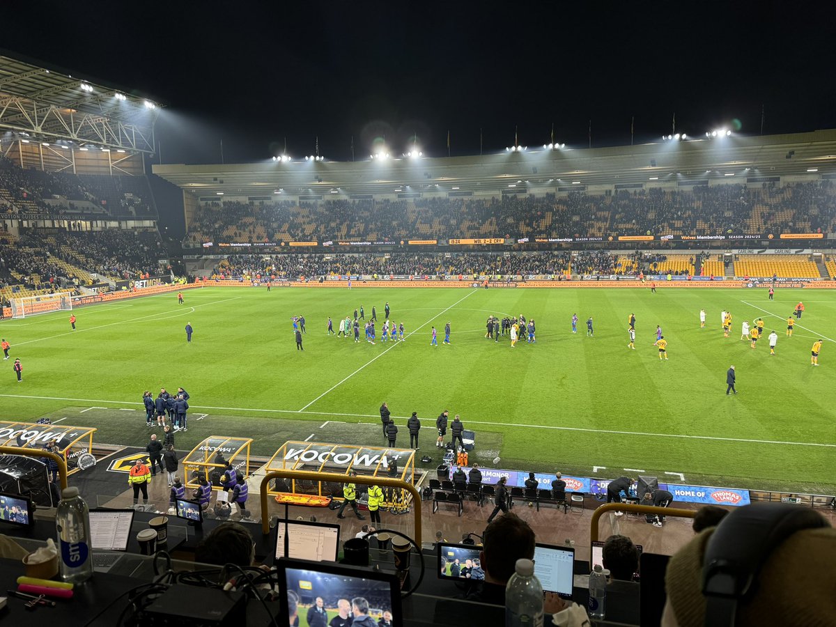 2-2 at Molineux…

It’s hard to remember a more error strewn Premier League game.

Defending, finishing, substitutions and refereeing all highly questionable.

🦅