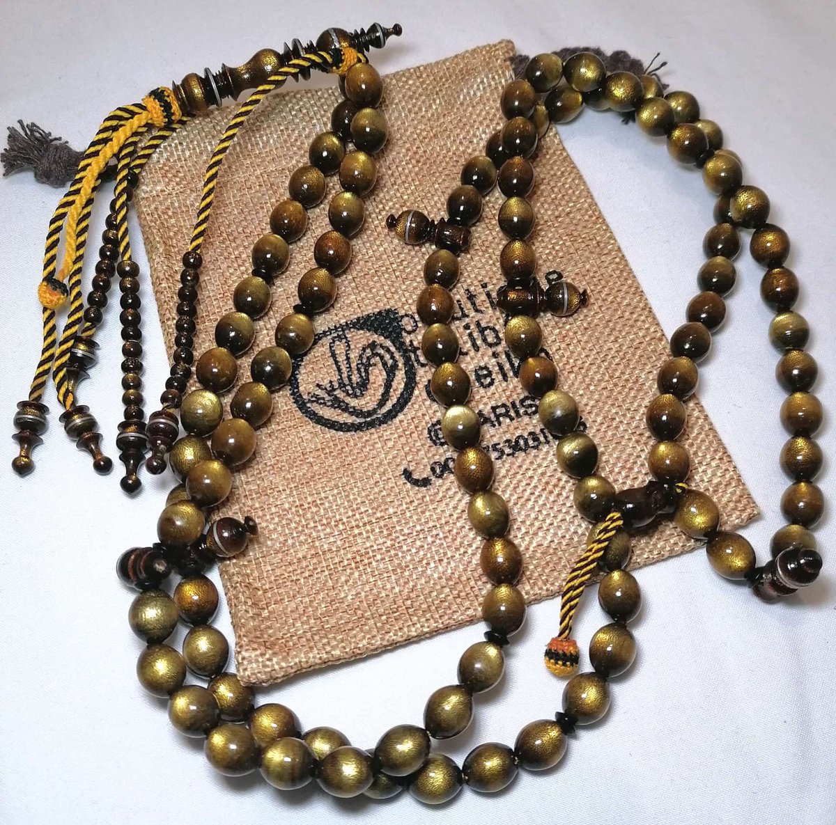 TalibeParis's tweet photo. Chapelet Tasbih PERLE YOUSUR 🧡🤎TAILLE 12 disponible chez BoutiquesTalibe Cheikh @ PARIS🗼 livraison partout dans le monde 🌍📦✈️ 📿Téléphone Whatsapp 0033753031065 📱 https://t.co/FM0lCYzSWI