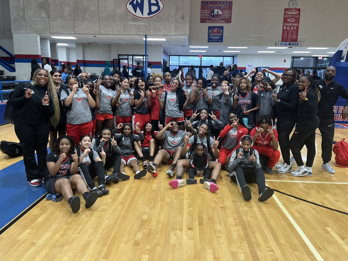 North Shore Girl's Basketball tweet media