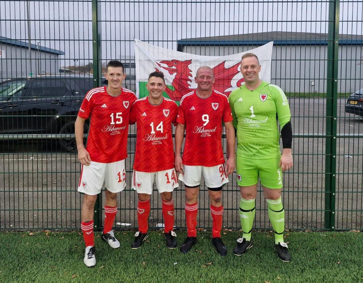 Few of our lads representing Wales 40’s today Geesy, Cei, Jonny Howe, and Jamie

Can’t tag the lads no signal 
But king Cei score as usual 🔥🙌🏼 3-1