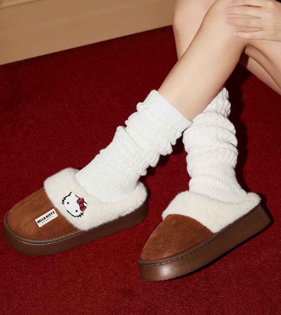 ngaaiba's tweet photo. ส่งต่อน้อง รองเท้า Gukoo x Hello Kitty 🤍
เราพรีมา น้องถึงไทยแล้วของพร้อมส่ง พร้อมเปลี่ยนที่อยู่ให้ค่ะ
price : 650 free shipping
#ตลาดนัดsanrio #ตลาดนัดซาริโอ้ #GukooxHellokitty #ส่งต่อรองเท้า https://t.co/S87RcmLJma