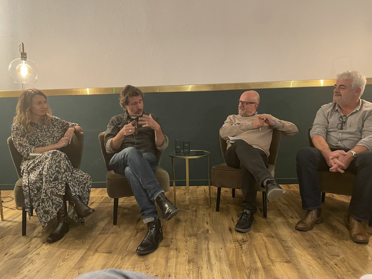 Un migdia i tarda meravellós amb gent increïble. Hem tastat uns àpats únics de l’Isaac i hem après molt d’una conversa excepcional amb el <a href="/JoanjosepPallas/">Joanjo Pallàs Martí</a> <a href="/rbesac/">Ramon Besa</a> @amartiherrero i <a href="/JosepMartBlanch/">Josep Martí Blanch</a> al voltant d’un llibre personal i genuí d’en Joanjo. Tot al millor lloc <a href="/CalTrumfo/">Cal Trumfo</a>