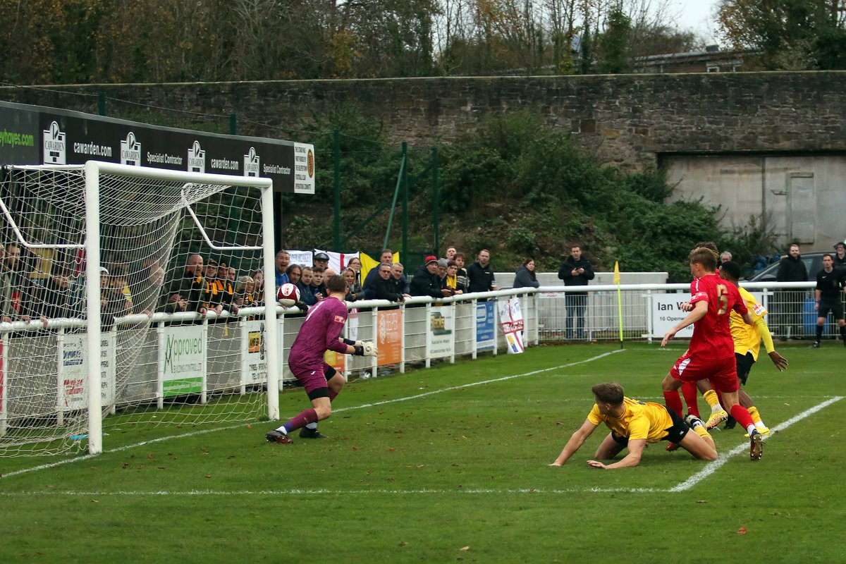MossleySmiffy's tweet photo. Not one . not two .. not three ... but four from @_harrydraper today at @BelperTownFC today ... more pics to follow ... https://t.co/iHKopzqL5M