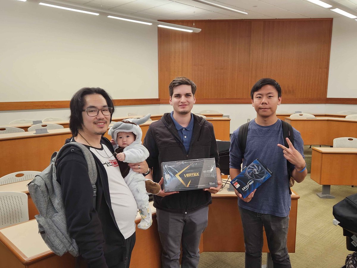 CPPFGC's tweet photo. CONGRATS TO FLAQUITO FOR TAKING OUR #FragFest FALL 2024 STREET FIGHTER 6 TOURNAMENT!
🥇 @Flaquito424
🥈 Ethan
🥉 @ChrisWinKeyless https://t.co/3YfIzh46AN