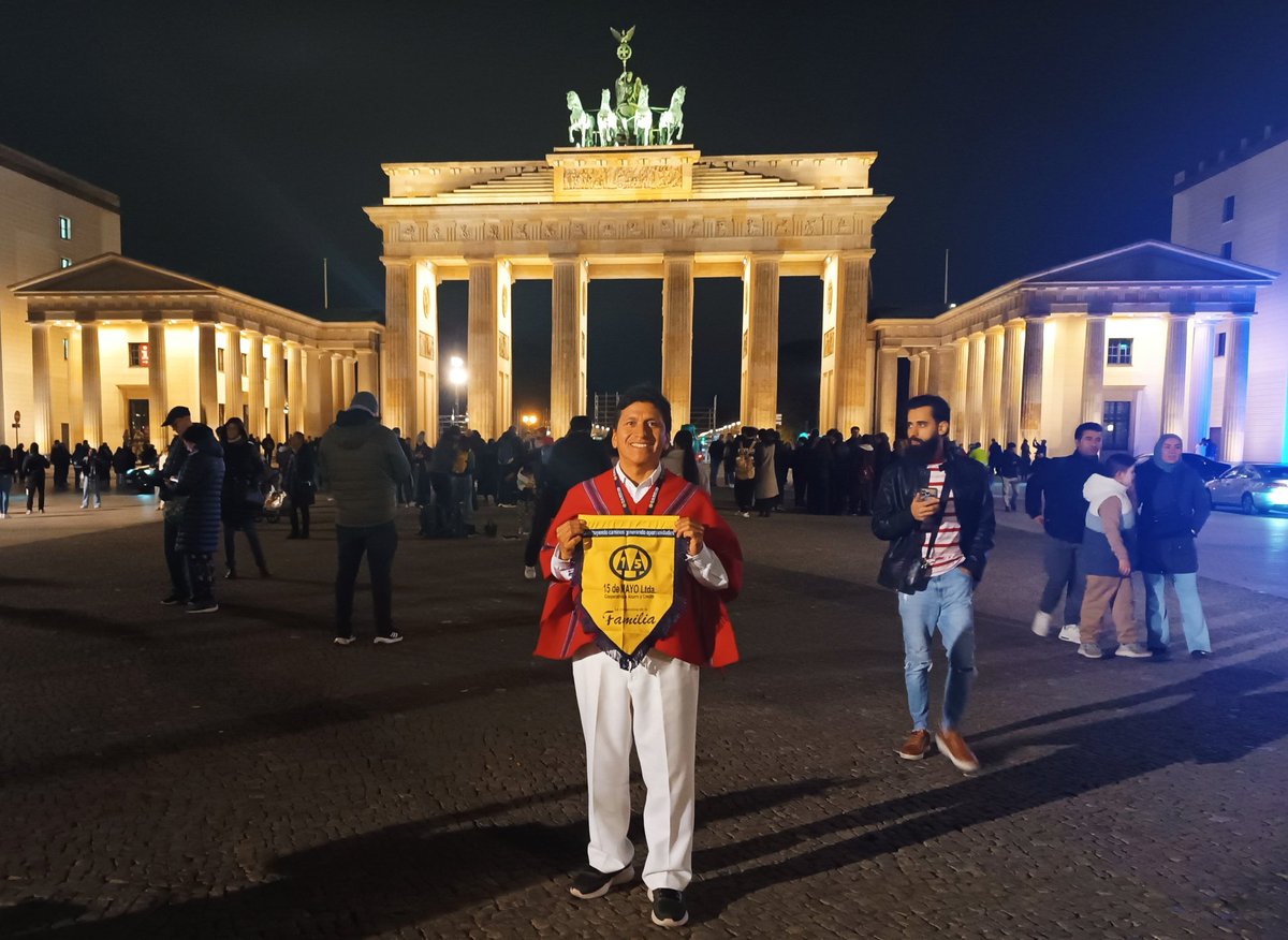 cchango's tweet image. 15 de Mayo in Berlin  
🧠Mit Köpfchen und Herz❤️
👨‍👩‍👧‍👦Die Familiengenossenschaft👨‍👩‍👧‍👦
🇪🇨Quito-Latacunga-Ambato🇪🇨