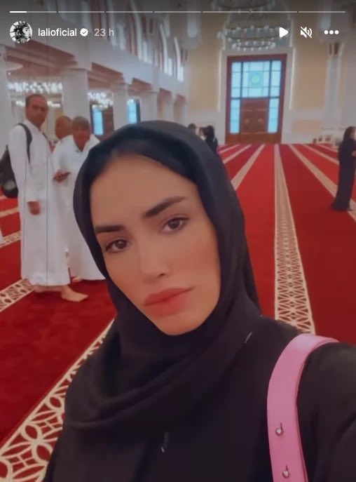 lorem ipsum tweet media