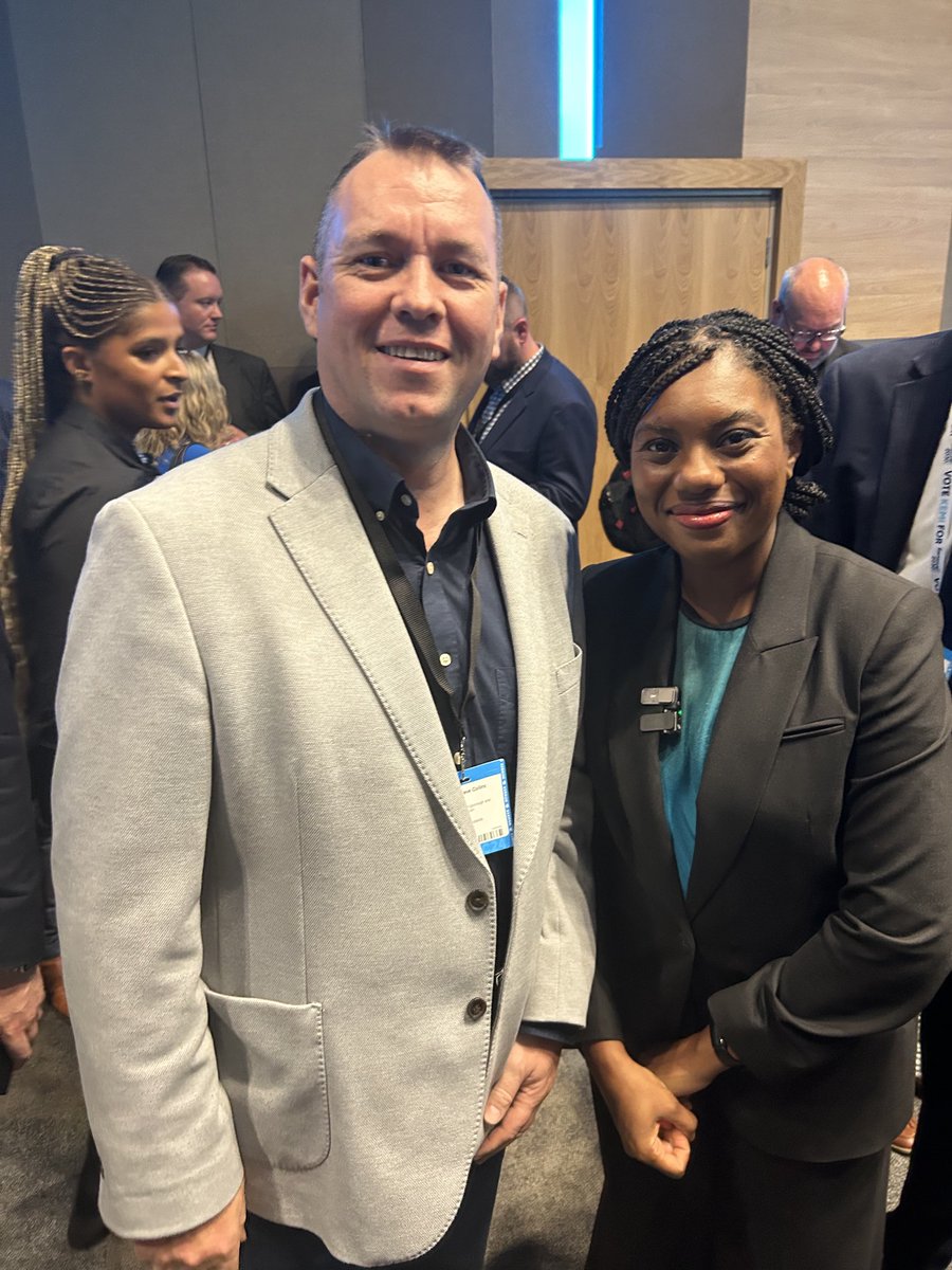 rentplusceo's tweet photo. congratulations kemi on your successful leadership campaign. https://t.co/3Xo2QwloKo