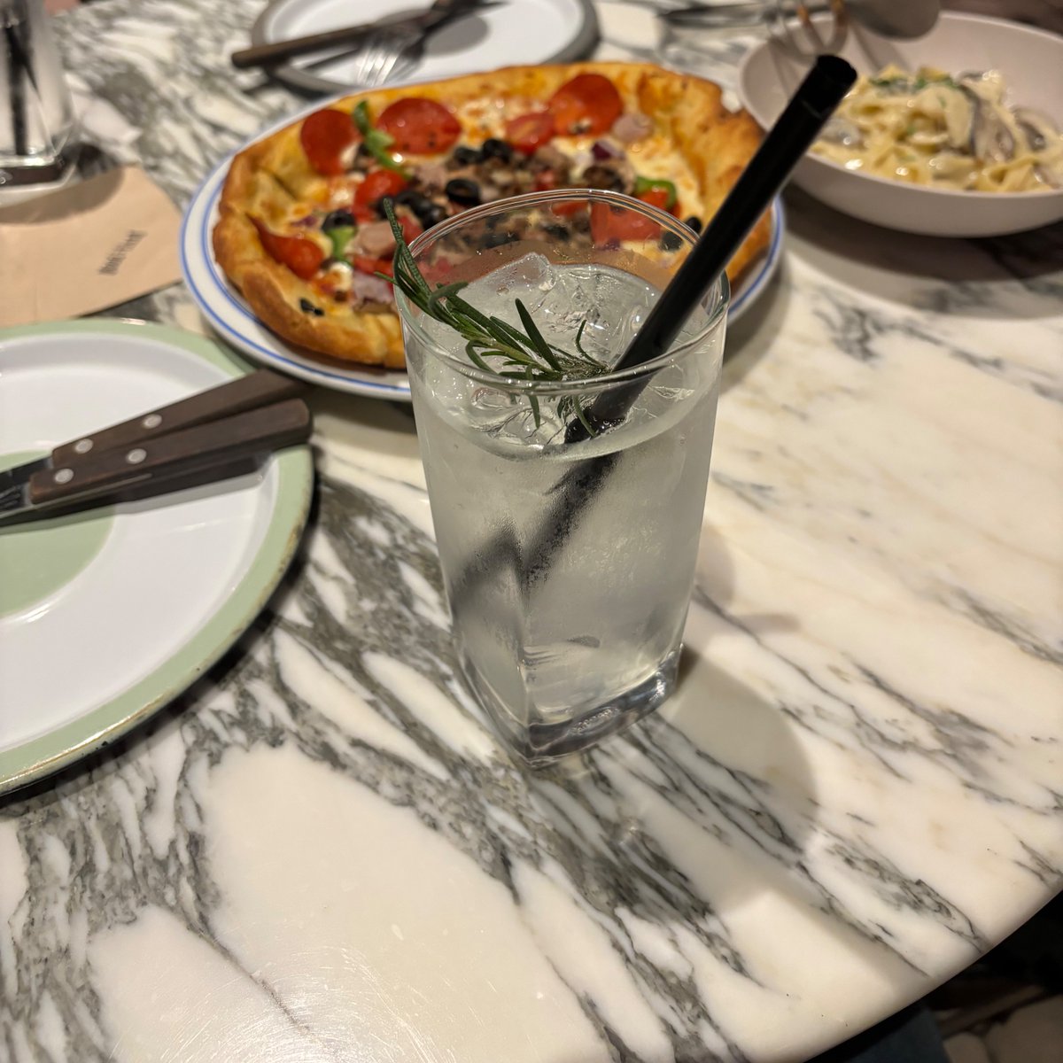 야간 드라이브 가고 싶은 사람 ? 
#서울 #신림 #친구 #술 #드라이브 #섹트 ~~ 한국어로 대화하셔도 돼요 !(외국인)