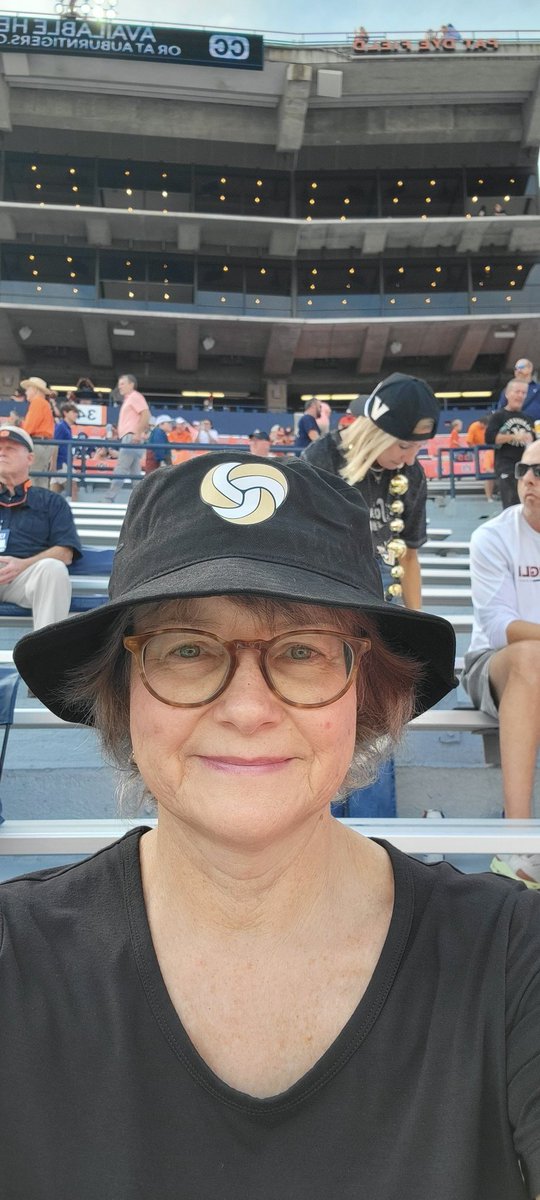 Dr. Laurie Novak (@laurielovett) on Twitter photo Representing @vumcdbmi and <a href="/VandyValiant/">Vanderbilt Lab for Immersive AI Translation</a> at the game today! Representing @vumcdbmi and <a href="/VandyValiant/">Vanderbilt Lab for Immersive AI Translation</a> at the game today!