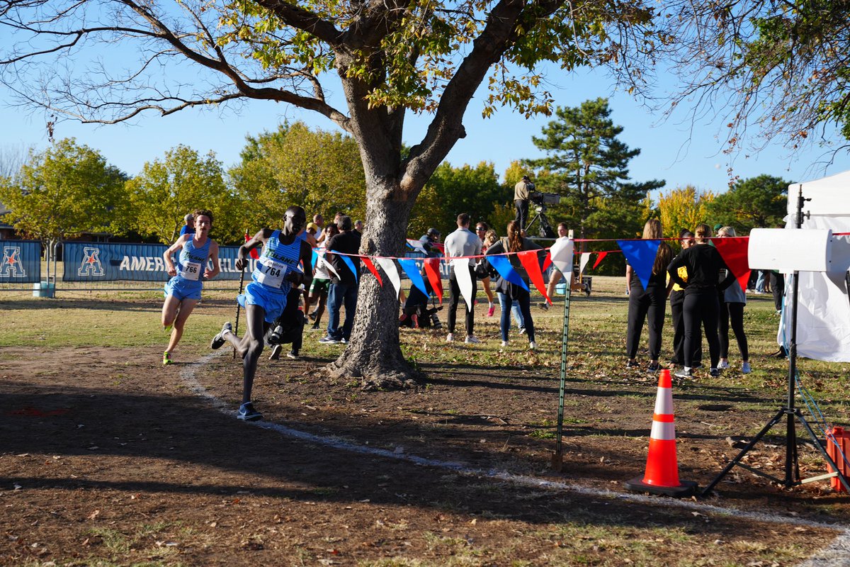 GreenWaveXCTF's tweet photo. We in fact covered the tie breaker! 🔵🟢
2024 AAC Men’s Cross Country CHAMPS 🏆
#RollWave🌊 | #RunWave👟 | #SetTheStandard📈 | #WinWave🥇 https://t.co/CBWTBquLuo