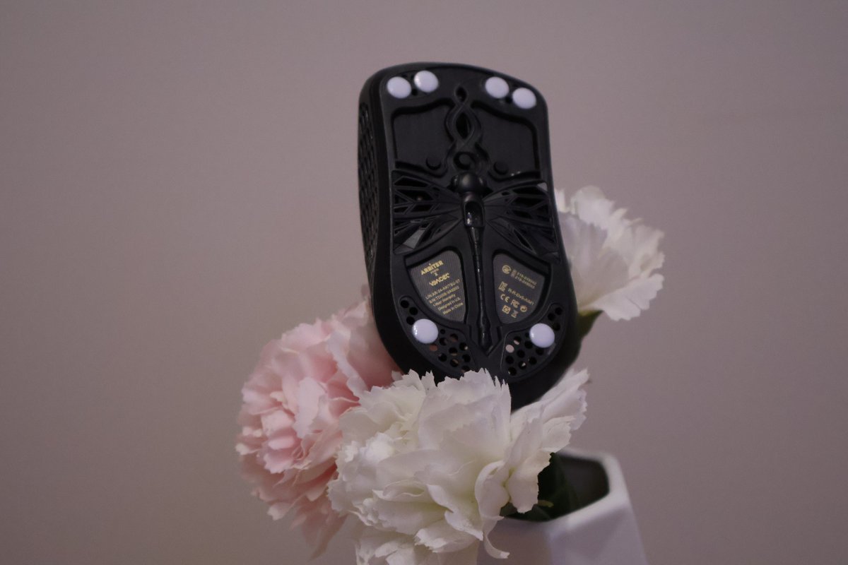 kijacs's tweet image. Review on: VANCER x Arbiter Studio AKITSU

Use: CS2, OW2, VALORANT and Kovaak's

Time Used: 200 hours

Price: $140 excl. shipping

*note, Mouse was NOT sent to me and was bought with my own money to give my honest thoughts about it. This will not affect the review in any way.*…