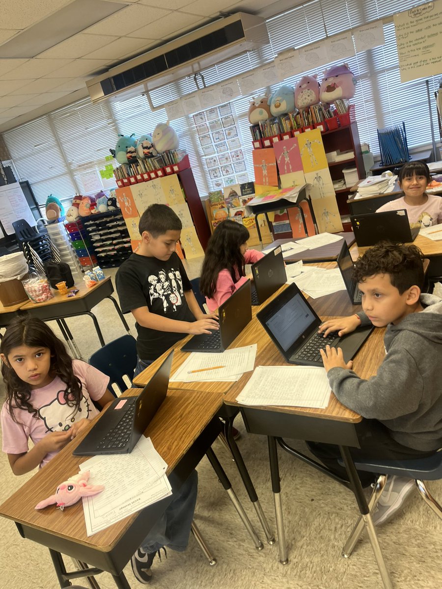 powerangels01's tweet photo. Saturday school! Practicing ECR! @RicardoPequeno1 @MsRosalesMEd @KimCounselor1 https://t.co/Ioxek3ddHG