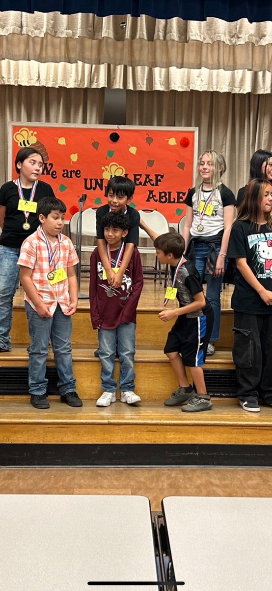 MrsEsBookBees's tweet photo. #LaterTweet: We’ve been so busy with record breaking (for month of Oct!)- circulation #s, we missed posting about our Spelling Bee! Congrats to Aaron, who placed 1st *2yrs* in a row, w/ his final word- “mystery.” Perfect library lingo. On to the Jan. District Bee!
#TeamBcsd
#Bee https://t.co/qZhjsXvK7N