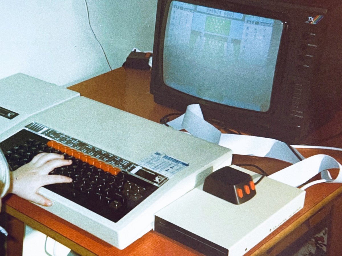 daveactv's tweet image. Memory Images: Home computing - Mid 1980&apos;s style! #Acorn #HomeComputing #memory #computing #BBCModelB