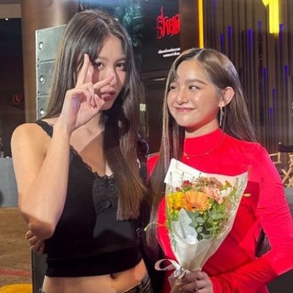 viewmimthinker's tweet image. helloo! this is a new thinker account dedicated supporting #viewmim 🤍  will be posting any cp content they give us, supporting their series + events if they get any and possibly edits!

follows and rts would be very appreciated &amp;lt;3

#viewbenyapa #mimrattanawadee