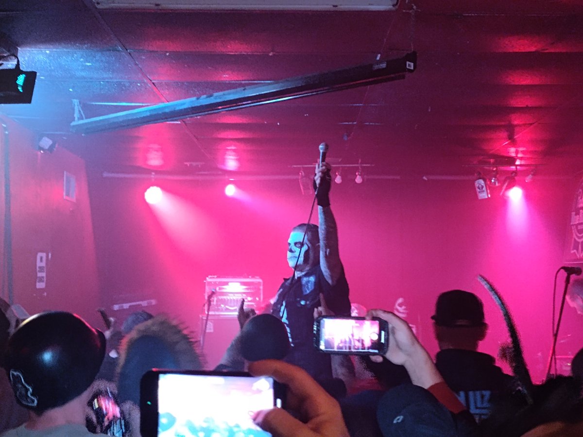 devastation79's tweet photo. @TMarkside no..last week & the weeks I hit the punk/hc shows I dont do the poster tag tweets..I just post one poster & tag it #svengoolie #goolies but dont add individual names...my bad...tonight it'll be bk to normal..last week was at annual #halloween #IGFITS #CTHC show! https://t.co/pw41gliAto
