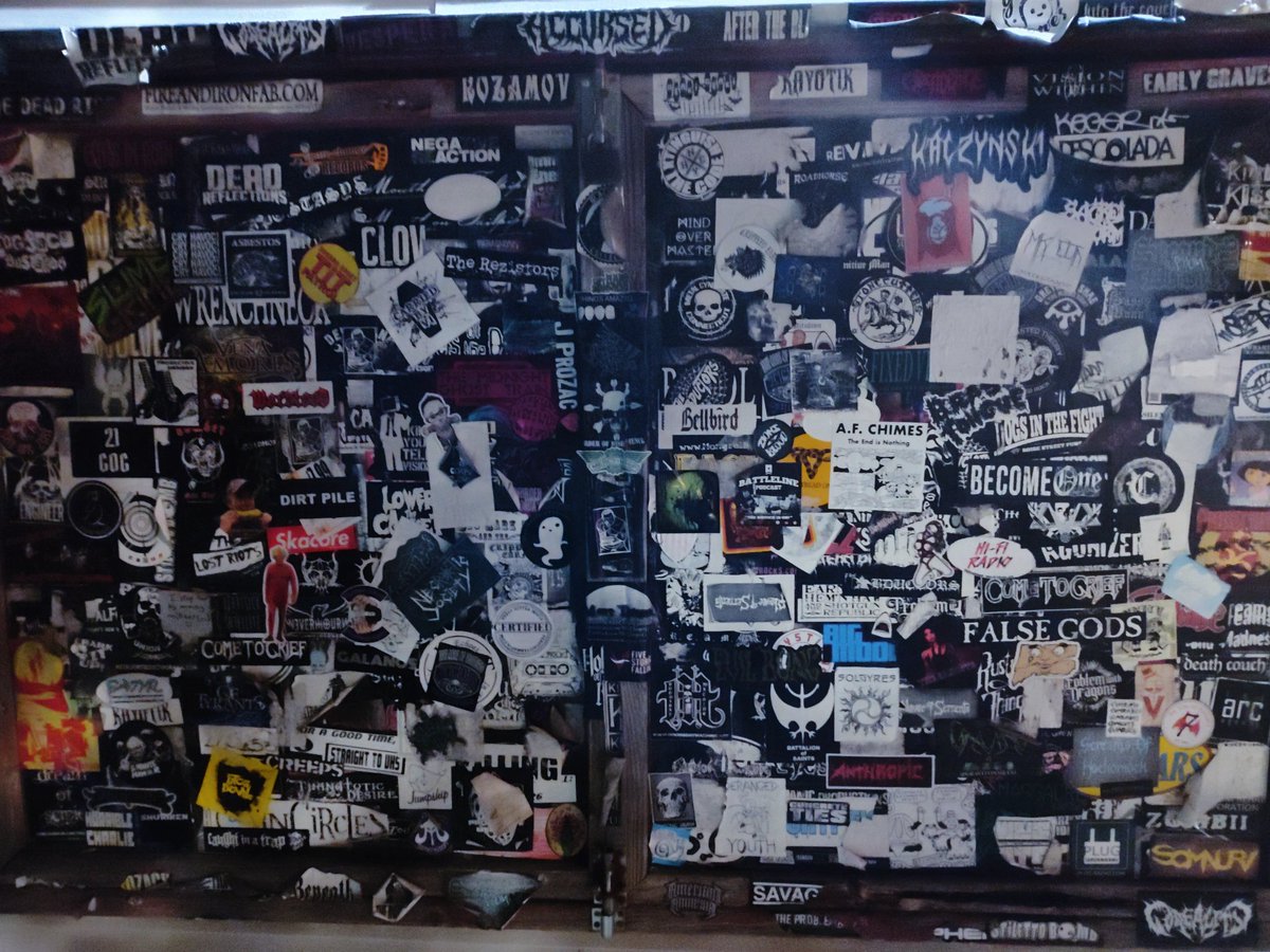devastation79's tweet photo. @TMarkside no..last week & the weeks I hit the punk/hc shows I dont do the poster tag tweets..I just post one poster & tag it #svengoolie #goolies but dont add individual names...my bad...tonight it'll be bk to normal..last week was at annual #halloween #IGFITS #CTHC show! https://t.co/pw41gliAto