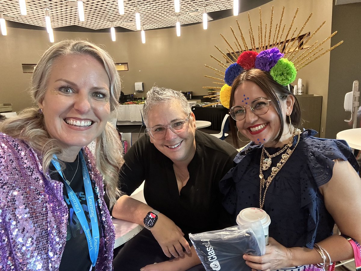 jlo731's tweet photo. I had so much fun yesterday visiting @RegionOneESC and sharing the MAGIC  of @magicschoolai 💜🪄
Bonus - Got to spend some much needed time w/my friend @lesliefisher. 💯
I’ll be back to the Valley on Dec 5th. Hope to see you there! 
#Magicschoolai #megabytepartner #UTECH24 https://t.co/AyRicdYYjw