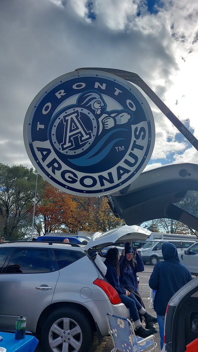 RossyOnTheMic's tweet image. Are you at the @TorontoArgos tailgate?

Look for our sign and stop by and say hi!

#PullTogether
#Arrrgooooos