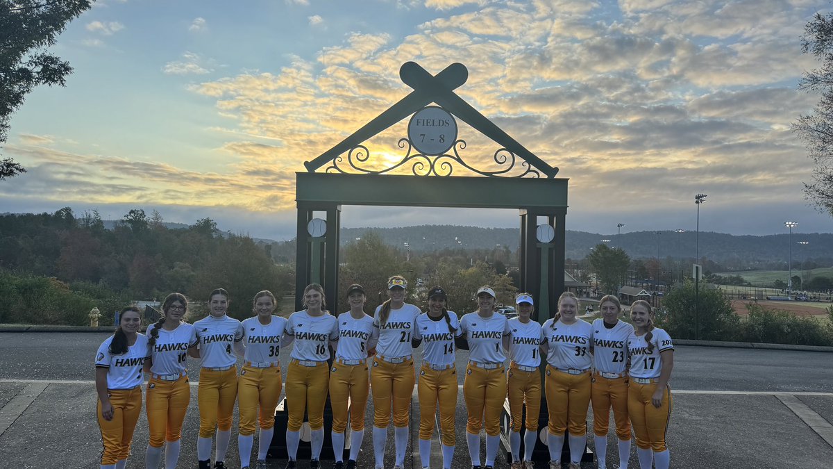 OhiohawksF's tweet image. Another  W vs TN Fury platinum 4-0 
Pitchers
 @RushAva9
 @Brenna_Tibbs
 @ava_gilbert5 
5 IN 9Ks 🔥 only 3 hits 

@Brenna_Tibbs 2-2 Triple 2RBI
@AubreyNewell08 2-2
@Brennafyffe 1 hit 
@ellaprichard14 1 hit 
@FordMaycee 1-1 
@RushAva9 1-1 
And @KateEntler with a 300 foot 💣 #nojoke