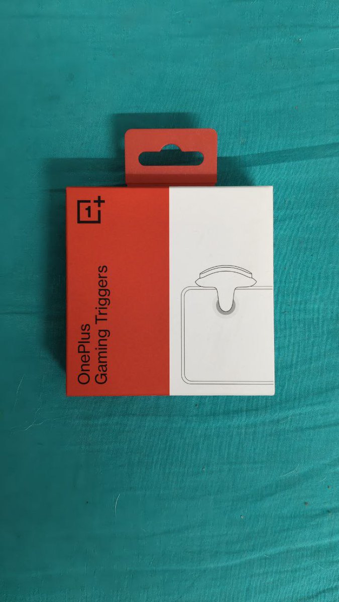 fluttercodedart's tweet image. Giveaway Time! 🎉 Want to win a pair of OnePlus Earbuds an Gaming Triggers? 🎧
To enter:
1. Subscribe: youtube.com/channel/UCoEZb……   
2. Retweet 🔃 This Tweet with #oneplusgiveaway
*2 WINNERS AFTER 800 RETWEETS*
"I'll add more products for the giveaway"