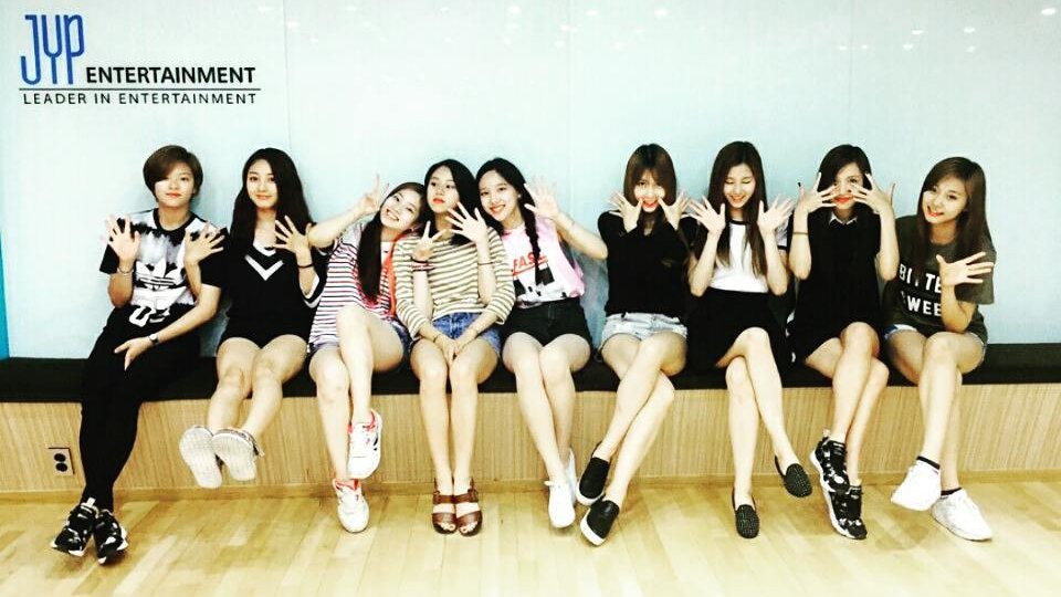 twiceoldfiles's tweet photo. #2024MAMAVOTE #TWICE https://t.co/wah9U7G2lA