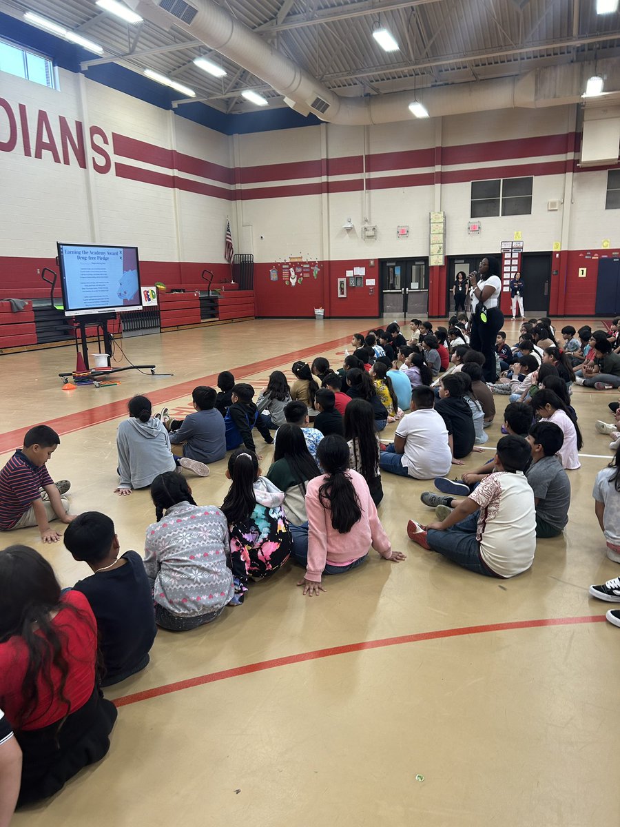 jacksbaum's tweet photo. @cisdsouthside Thank you @iluvcounseling for coming to speak to our 3rd, 4th, and 5th grade students this week about the importance of being Drug Free! #RedRibbonWeek @ClevelandISDTX @Tyradhodge https://t.co/mKBeYzeh4d