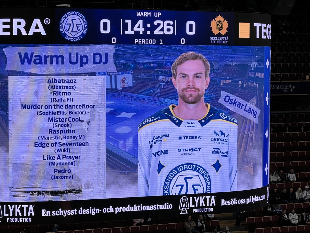 Oskar Lang. En hedersman. 501 matcher i den vackraste tröjan i hockeyvärlden. Respekt. 

Men hans lista med uppvärmningslåtar. Diskutera i smågrupper.