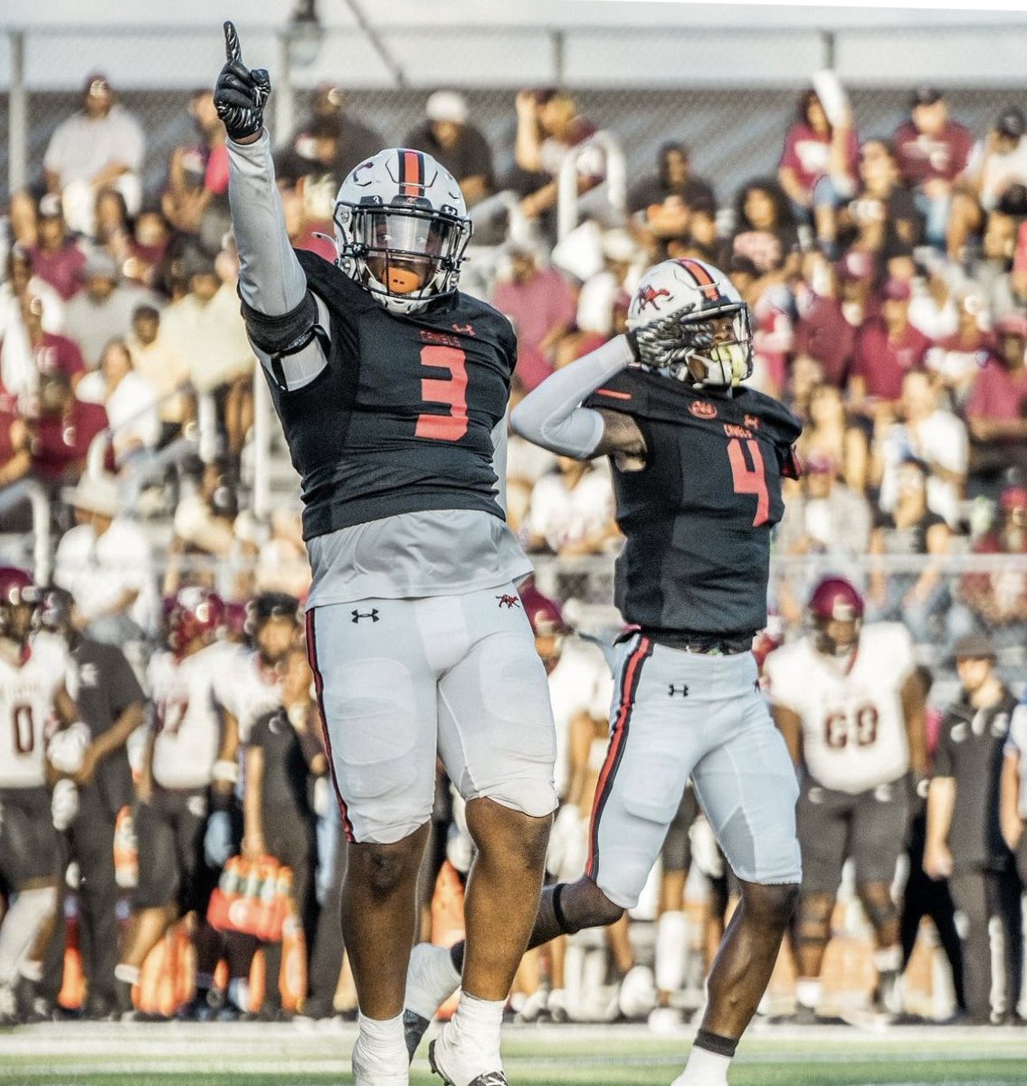 MrPaulHutsonJr's tweet image. Made it to NC! 2pm work time at Elon for P3 #TakeMoney 🐪🟧🐪⬛️