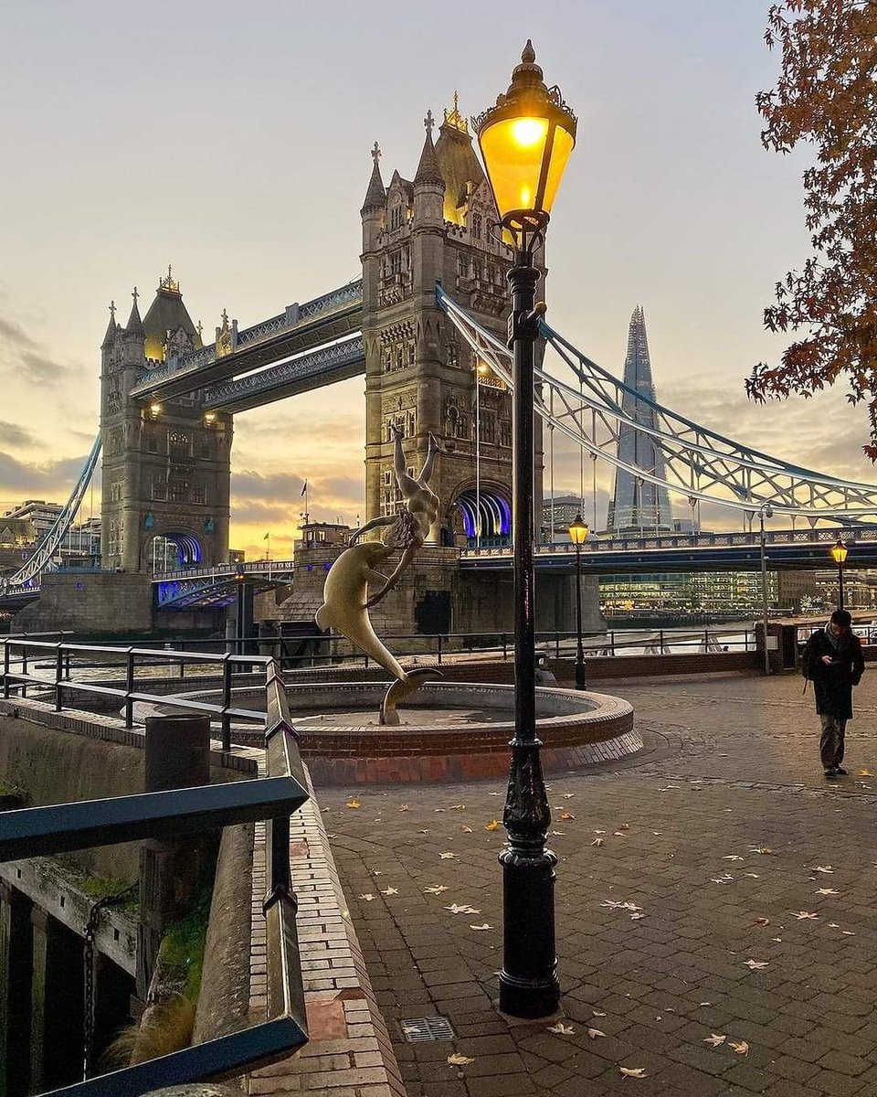 London Tower Bridge 🌉 
#londonnight