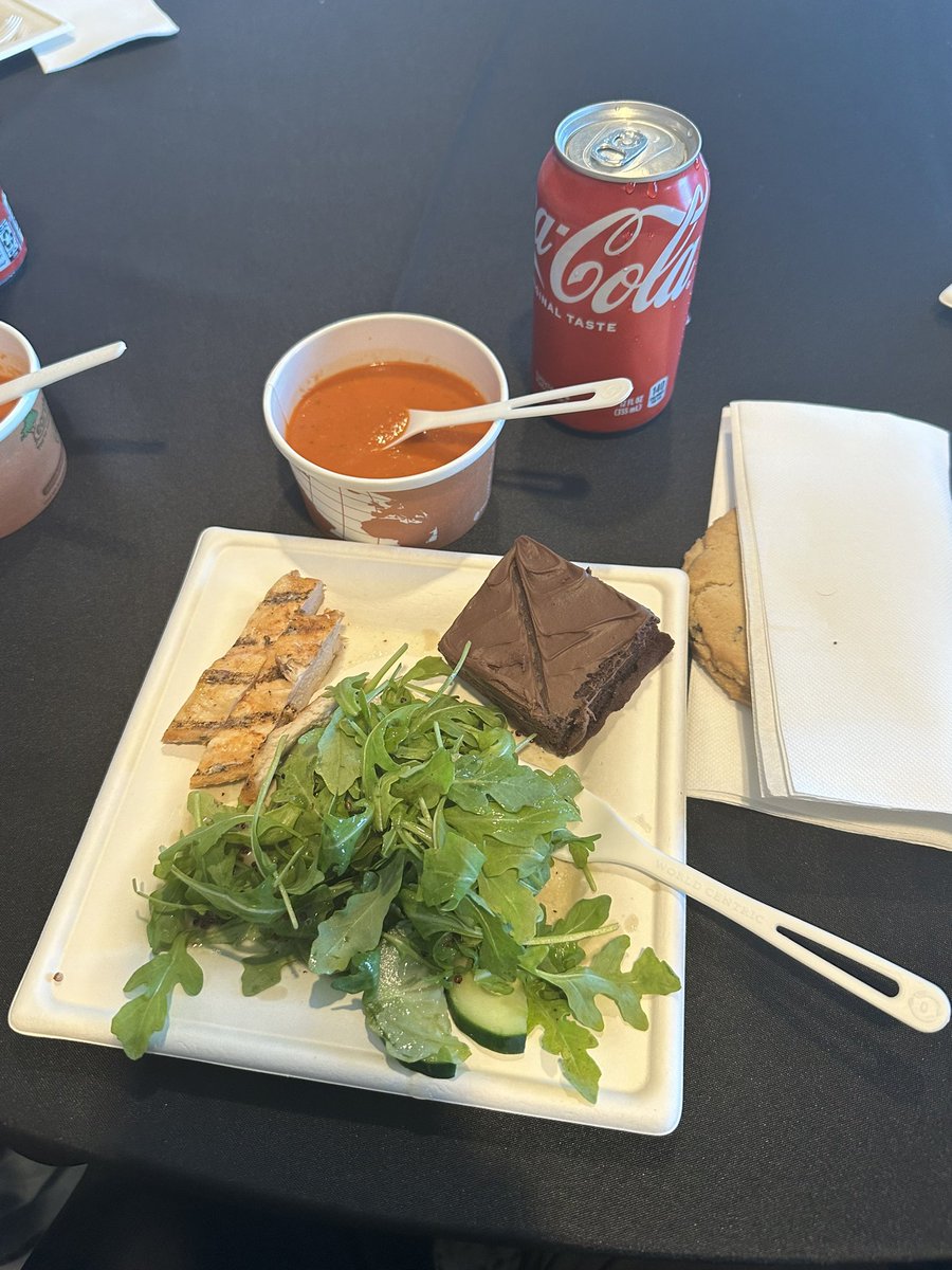 Sarah Enger tweet media