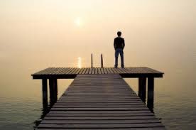 Ellos siguen estando. 
No solo en la esperanza de futuro. 
Siguen estando en nosotros, que los recordamos. 
Siguen estando en el amor que compartimos. 
En la memoria de los abrazos que nadie nos puede arrancar. 
En las imágenes que cada uno atesoramos en nuestra memoria. 
En las