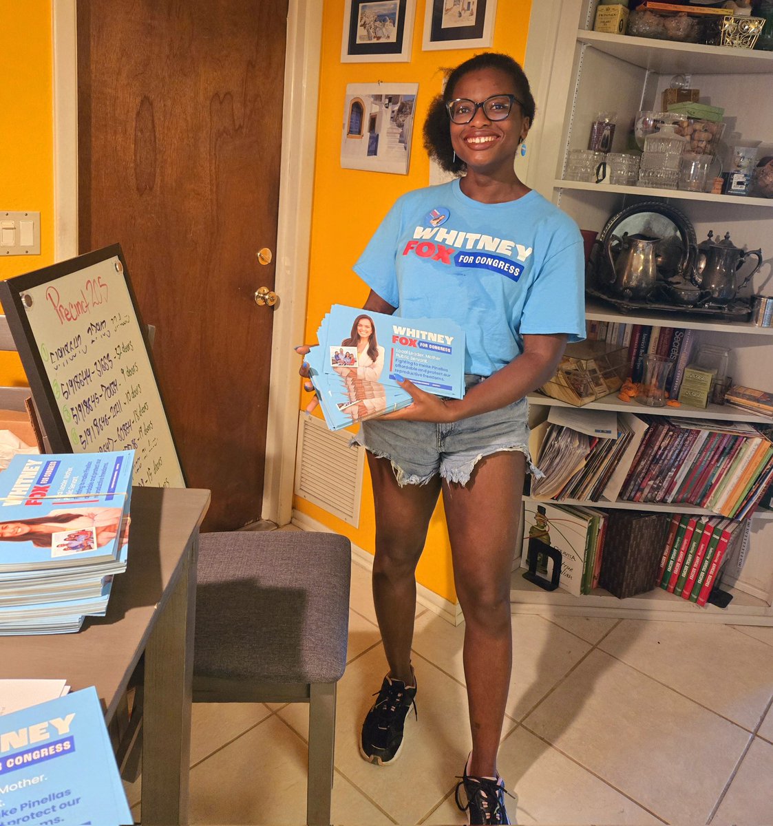 gabseunagal's tweet photo. Great day of canvassing and talking to voters about why they should #ElectWhitneyFox! And I'm not done yet! Taking a quick lunch break and then I'm gonna knock on more doors. #FL13 #OutFoxLuna #TeamFox https://t.co/L8CCLkF6aX