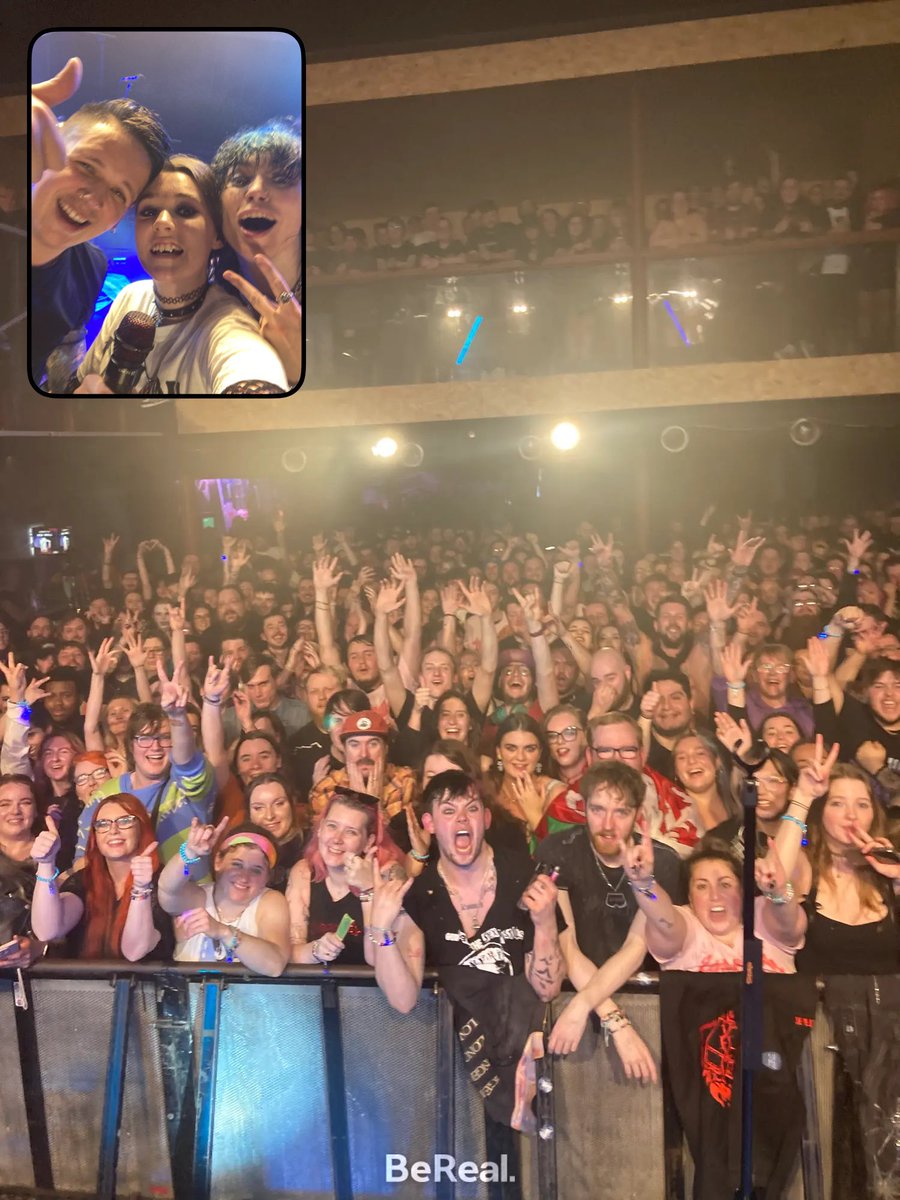 godsavebex's tweet photo. @hotmilkhotmilk my FAVS last night was fucking insane /vpos 🖤🖤🖤 https://t.co/RLCkGiiAvg